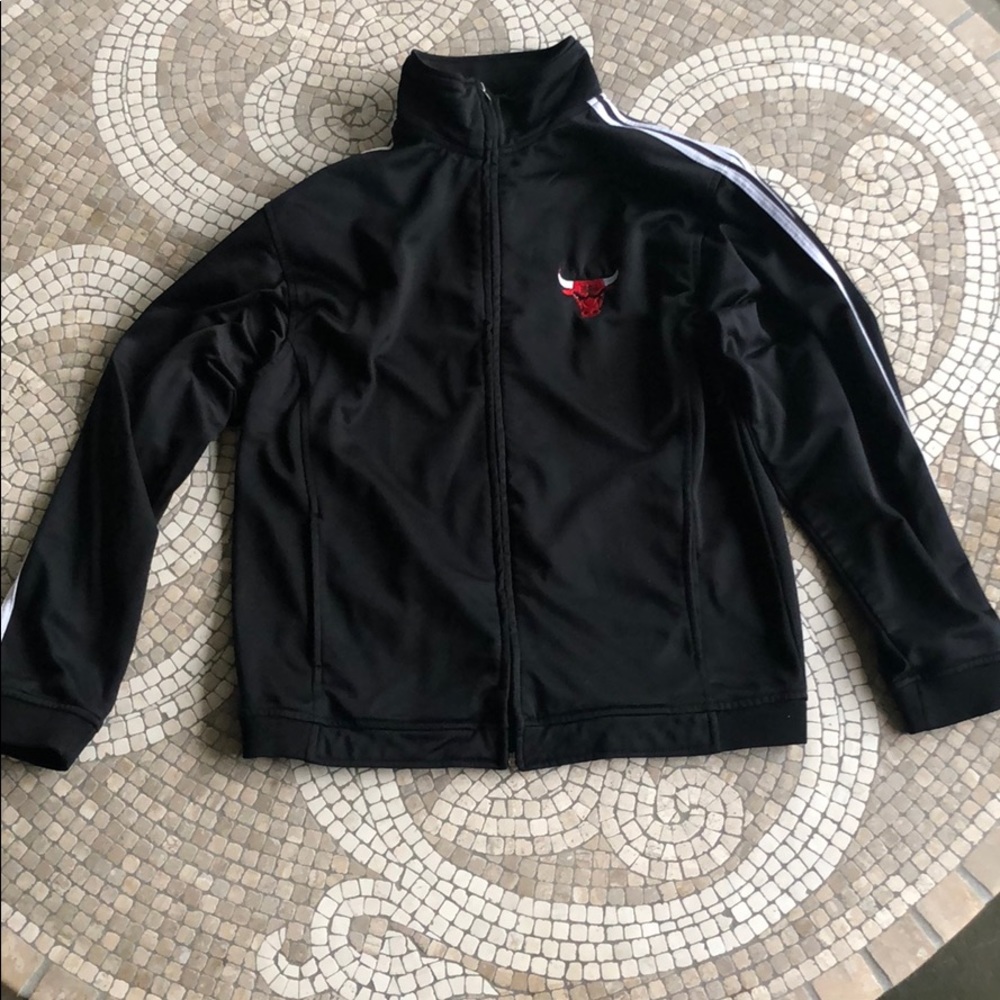 Black adidas chicago bulls training jacket XL
